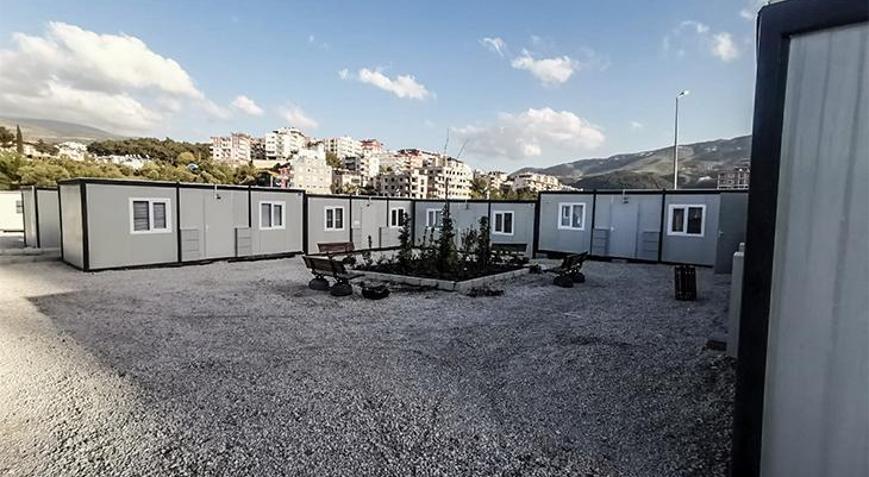 Depremzedeler için hazırlanan Basketbol Köyü Konteyner Yerleşkesi AFAD’a teslim edildi