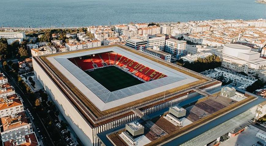Göztepe tesis zengini oldu