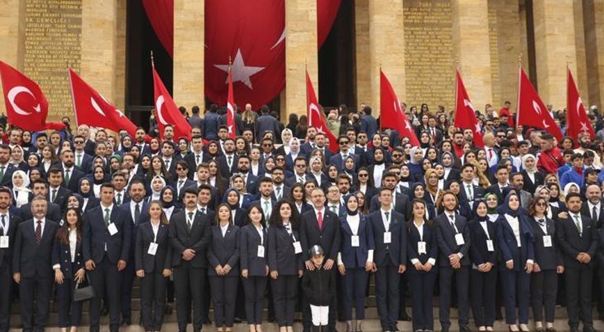 19 Mayıs Atatürkü Anma, Gençlik ve Spor Bayramı tüm yurtta kutlanıyor