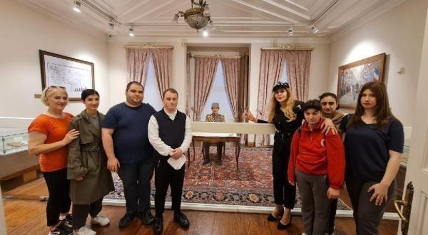 AKDEV, Atatürk’ü andı