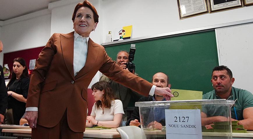 Meral Akşener oyunu İstanbulda kullandı