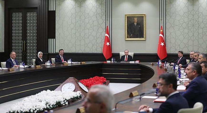 Kabinede gündem: Asgari ücret, memur maaşı zammı, emekli maaşı...