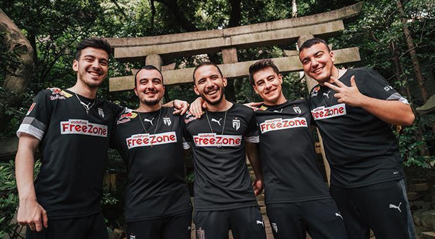 Türk ekibi FUT Esportstan tarihi başarı