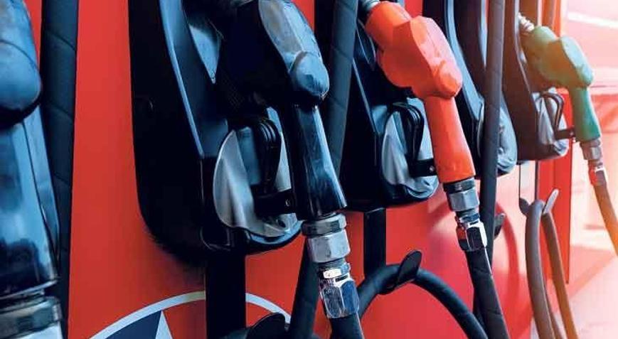 Akaryakıtta gözler ham petrol ve dolarda