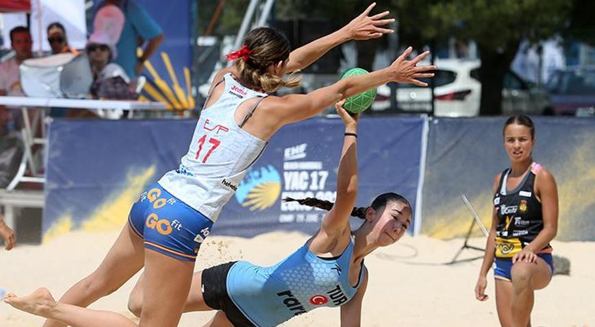 Avrupa U17 Plaj Hentbolu Şampiyonasında ilk gün tamamlandı