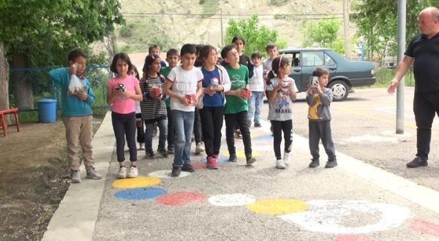 Miniklerin turizm gezisi finansı, kumbaraları oldu