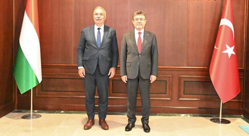 Bakan Yumaklı, Macar mevkidaşı Nagy ile görüştü