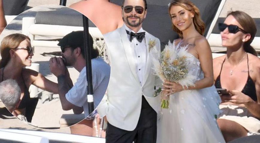 Ahmet Kural ve Çağla Gizem Şahin balayında Eşinin ellerinden öptü