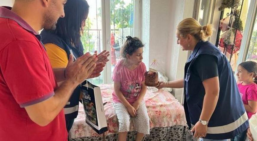 Bedensel engelli Nurgüle doğum günü sürprizi