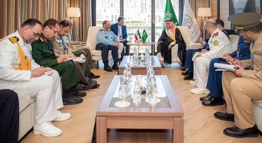 İran ve Suudi Arabistandan tarihi görüşme: ABD yine devre dışı kaldı