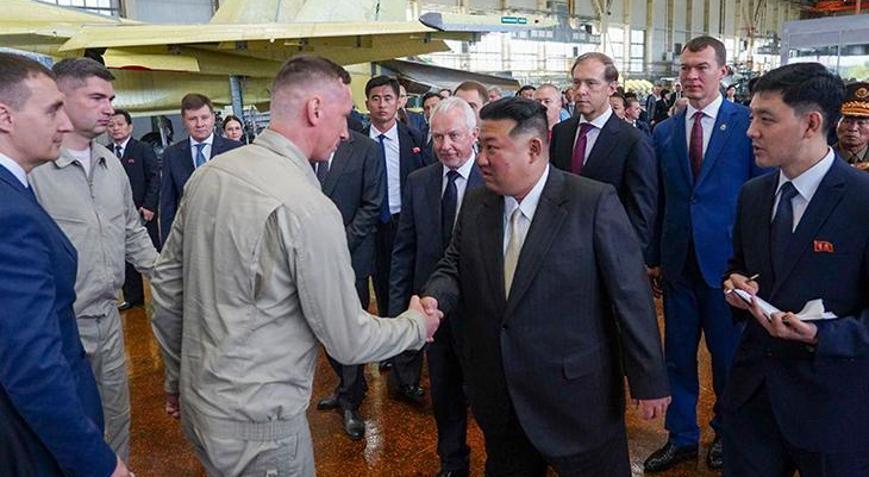 Kuzey Kore lideri Kim Rusyada uçak fabrikasını ziyaret etti