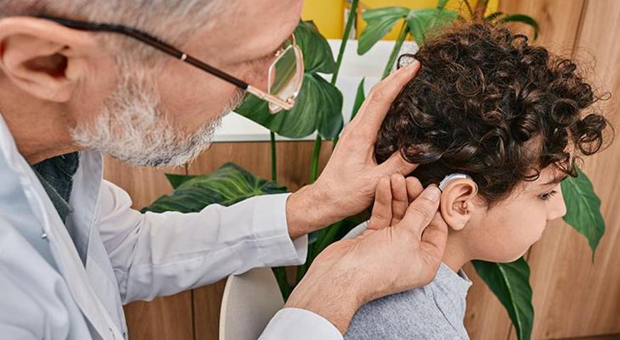 İşitme kaybına biyonik kulak çözümü Ameliyatla tamamen düzeliyor