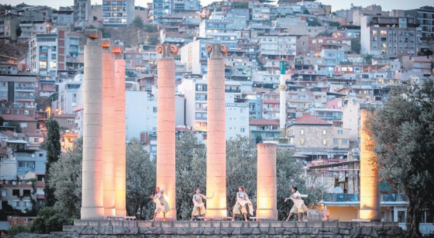 Sanat ve edebiyat şöleni