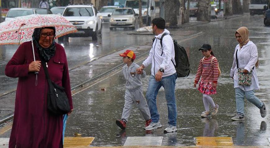 Meteoroloji raporu yayımladı 17 il için sarı ve turuncu kodlu uyarı: Çok kuvvetli geliyor...