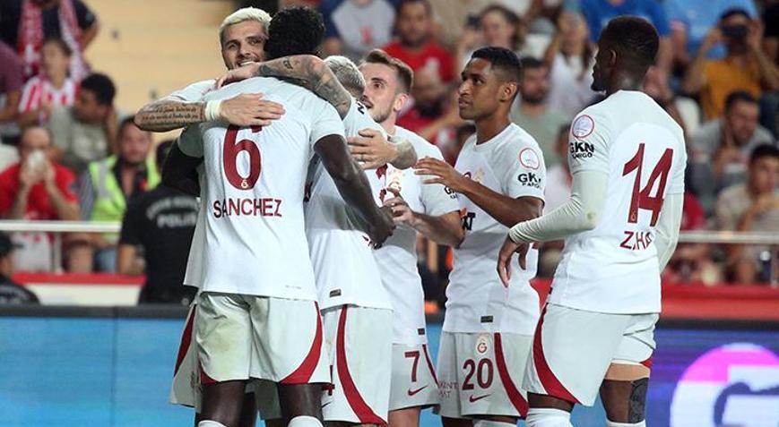 Davinson Sanchez: Kendi oyunumu oynuyorum