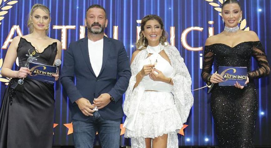 Nadide Sultana beşibiryerde sürprizi