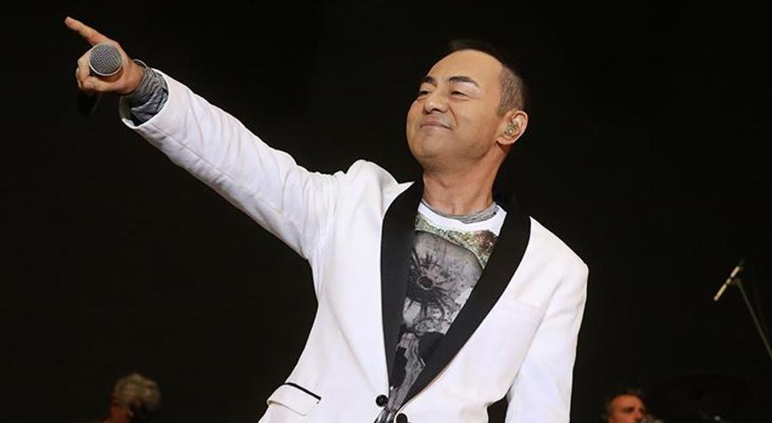 Kuruçeşme Açıkhavada Serdar Ortaç rüzgarı