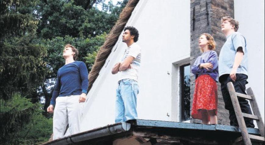 Bak işte yaklaşıyor yangın