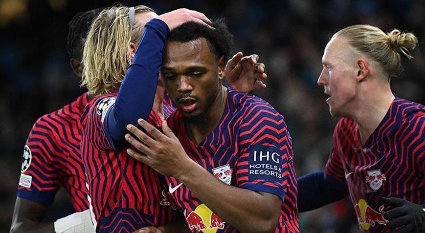 Fenerbahçenin radarına takılmıştı, Manchester City defansını dağıttı