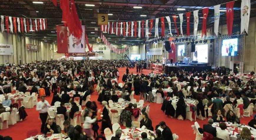 Büyükçekmece’de 100’üncü Yıl Öğretmenler Günü Balosu düzenlendi