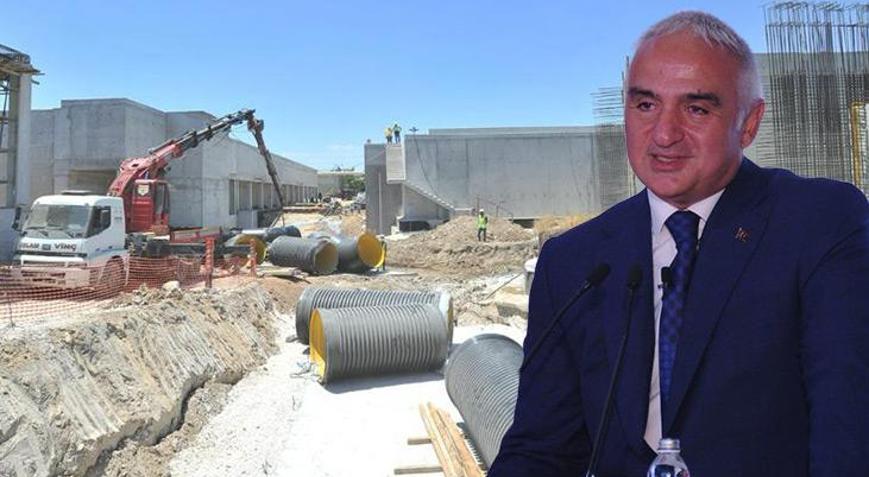 Bakan Ersoydan Özgür Özele altyapı tepkisi: Emek hırsızlığı yerine, kendi belediyelerine kızmalı