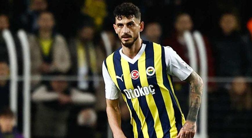 Ne yaptın Samet Akaydin İki kez sırtından vurdu