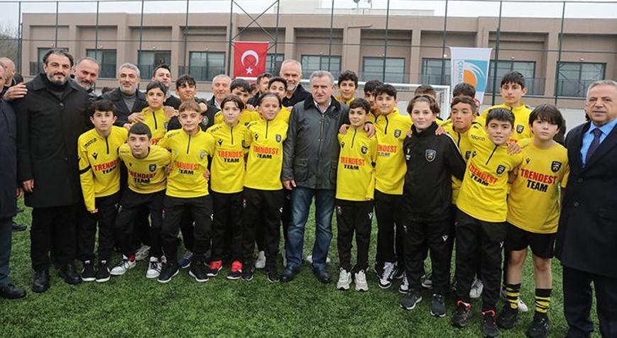 Bakan Osman Aşkın Bak: Gençlere hayırlı olsun