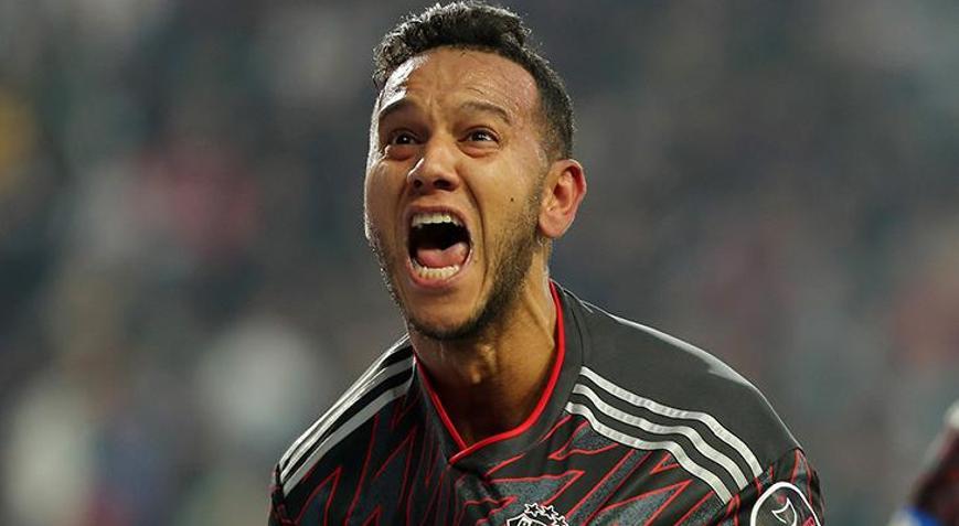 Josef de Souza bombası Süper Lige geri dönüyor