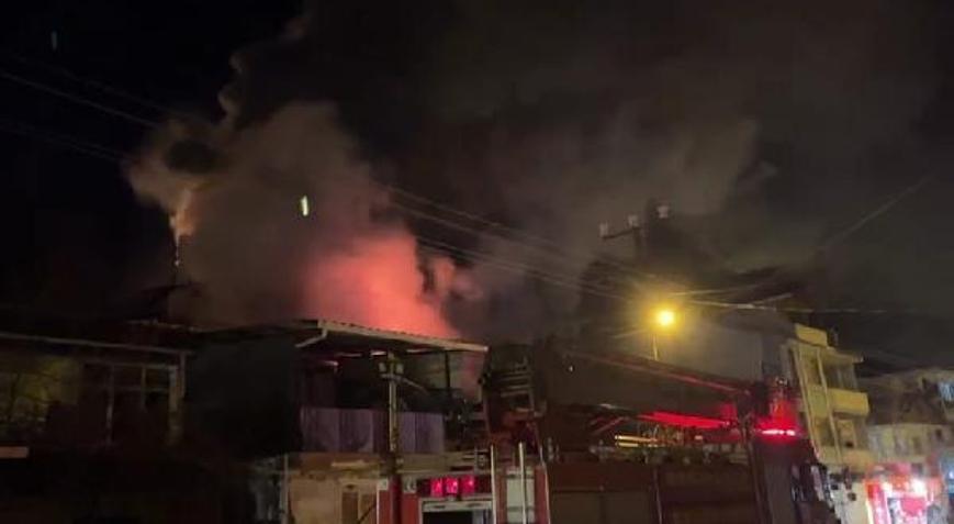 2 katlı ev yandı, 1 kişi dumandan etkilendi