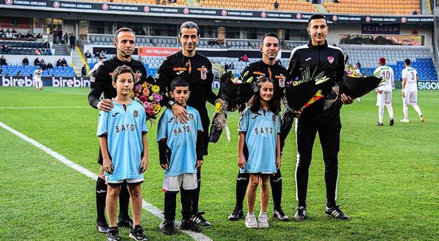 Süper Ligde hakemlerden kurdeleli tepki