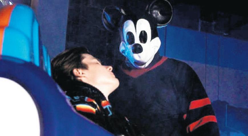 Özgür kalır kalmaz korku filmi yıldızı oldu