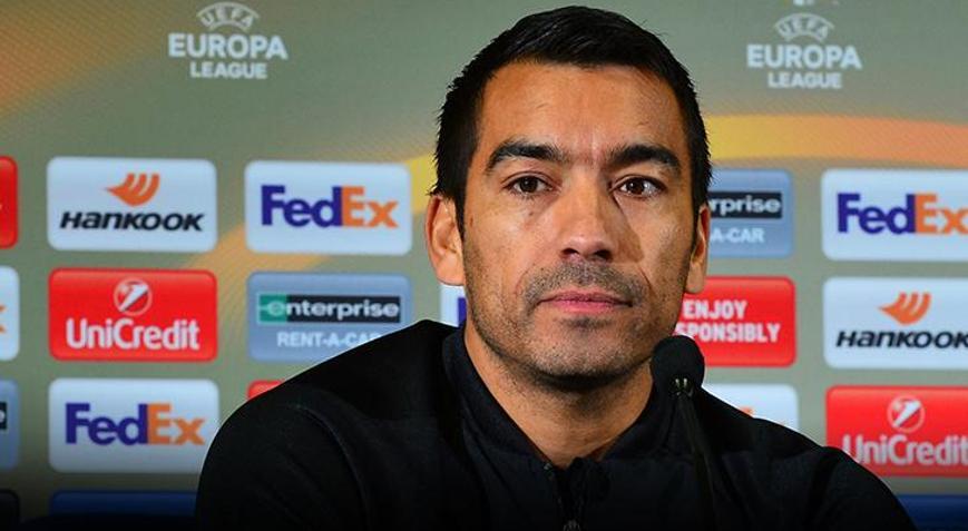 Beşiktaşta Giovanni van Bronckhorst derken ters köşe İşte yeni aday