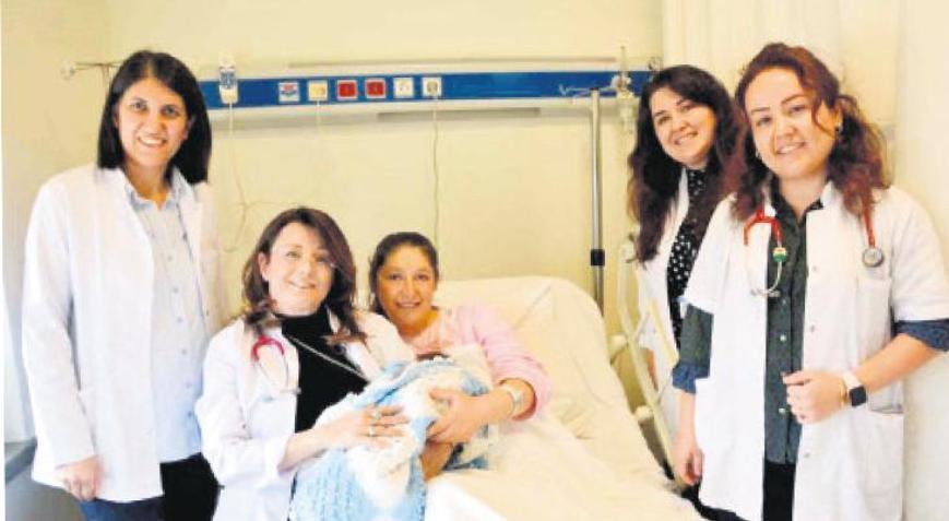 Minik kalbe anne karnında şifa