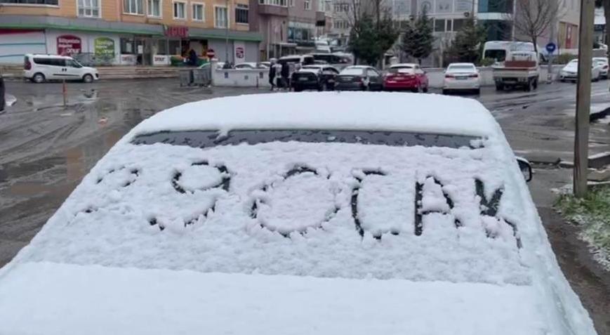 Çerkezköy beyaza büründü Sürücüler zor anlar yaşadı