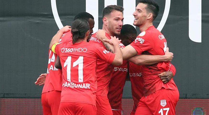 Pendikspor, Adana Demirsporu 2-1 mağlup etti Son 5 haftada 3. galibiyet