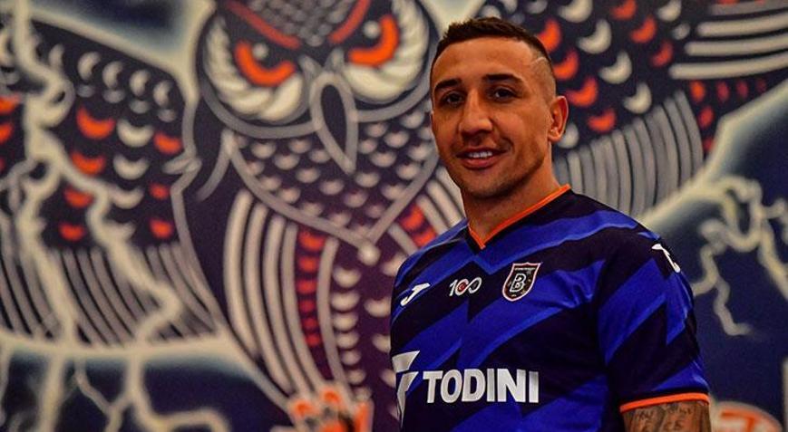 Davidson Süper Lige döndü Başakşehir transferi açıkladı