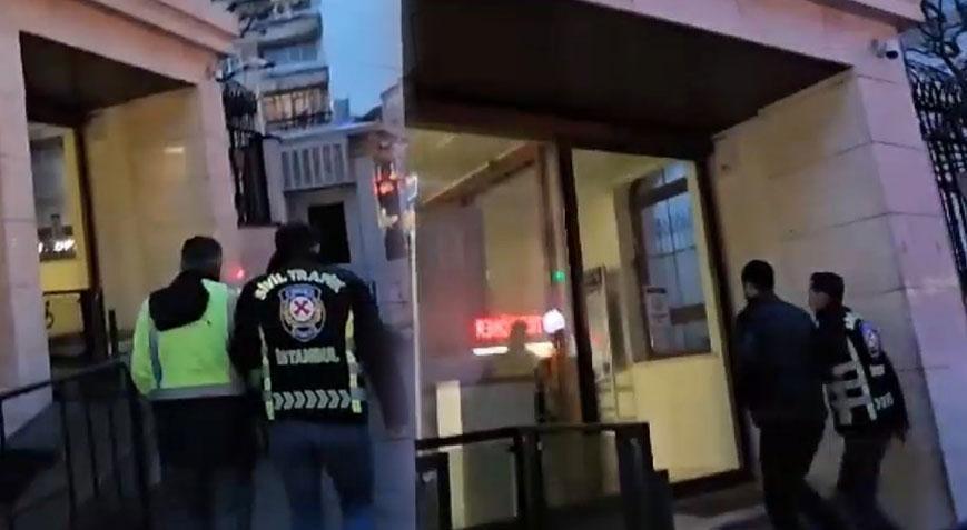 Galatasaray stadının etrafında şaşkına çeviren olay 4 değnekçi yakalandı