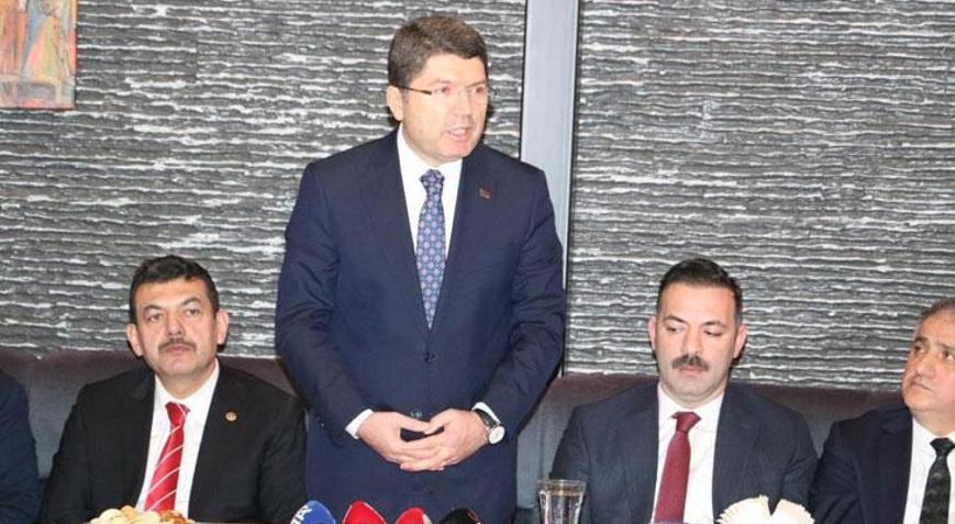 Bakan Tunçtan demokrasi vurgusu