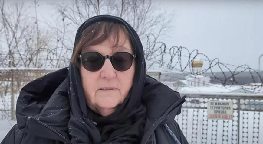 Rusya: Navalnynin annesi oğlunun cenazesinin teslim edilmesi için mahkemeye başvurdu