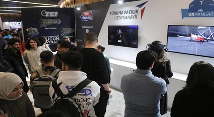 Ege Kariyer Fuarı başladı Cumhurbaşkanlığı İnsan Kaynakları Ofisi düzenledi