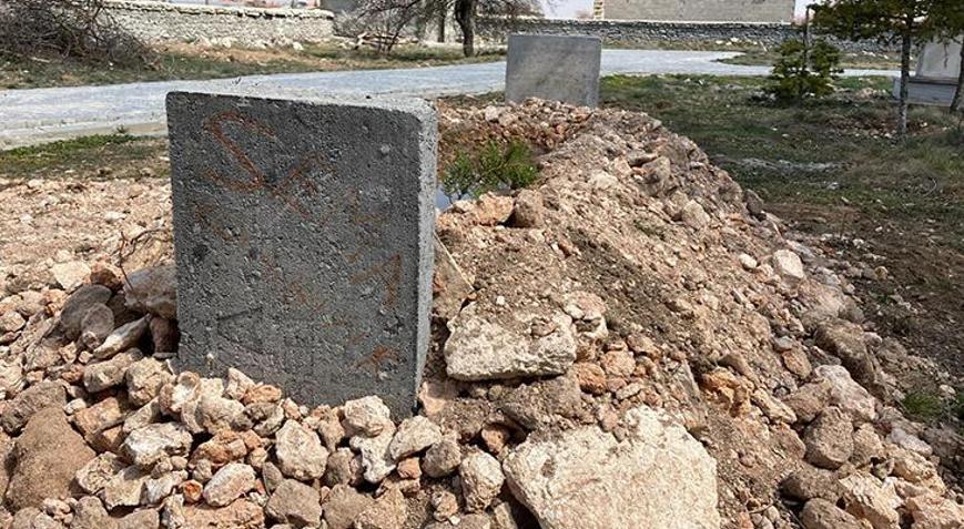 3 yaşındaki kızını öldürdü, kendi boğazını kesti Anne için akıl sağlığı raporu istendi