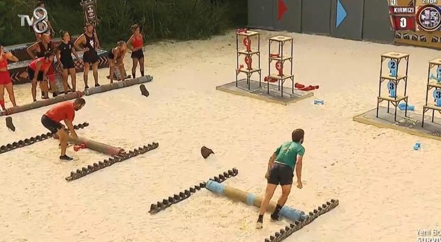 Survivorda sezonun ilk iletişim ödülünü kazanan belli oldu Diskalifiye olan Sema gözyaşlarına boğuldu