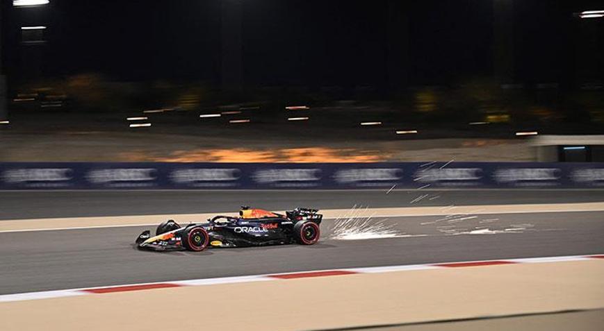 Bahreyn GPde pole pozisyonu Max Verstappenin