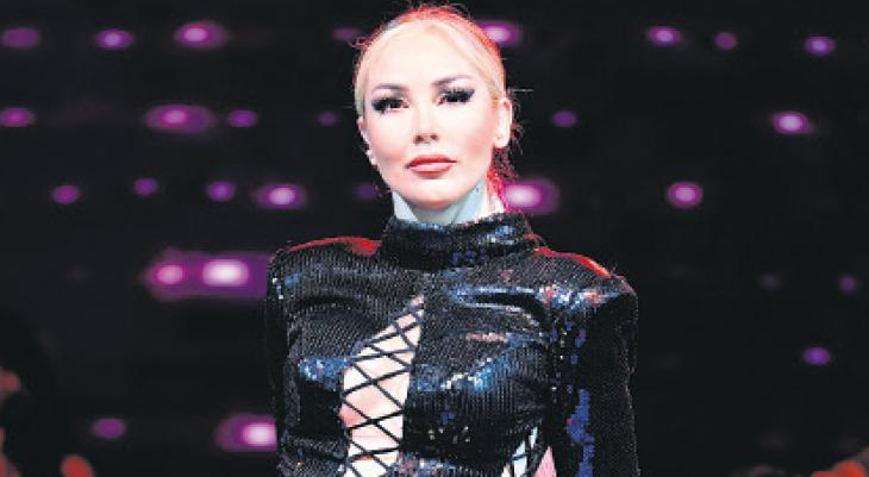 ‘Klipte zorla oynattım’