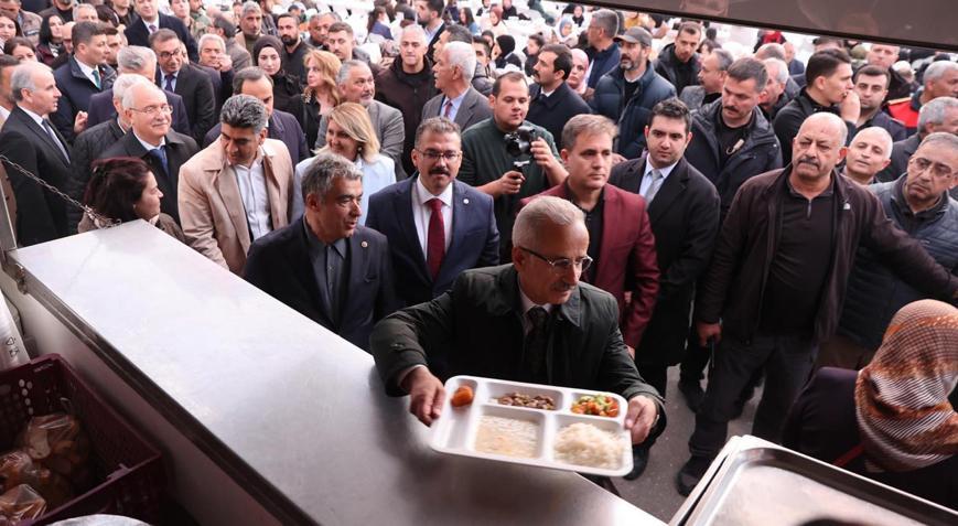 Uraloğlu: Zengezur koridoru bölgeye değer katacak