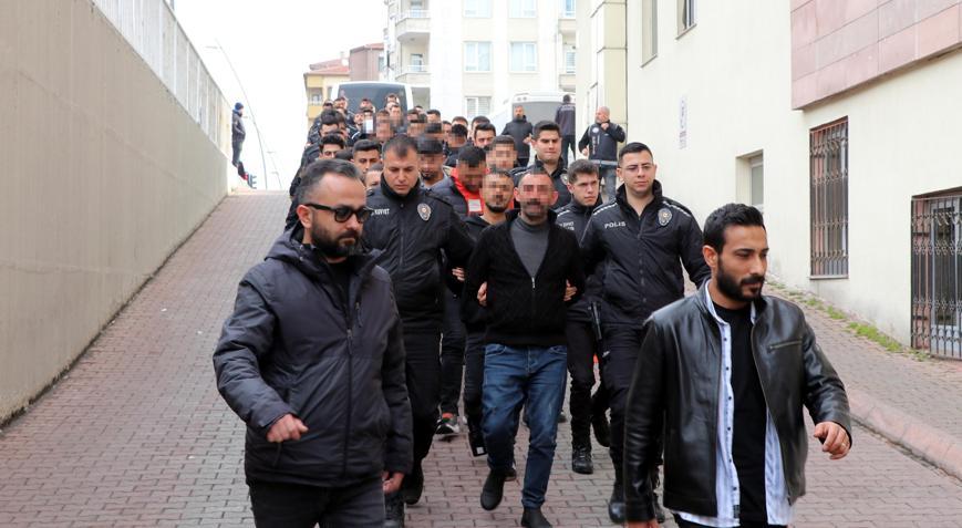 Kayseride Yılanlar grubuna operasyonda 23 şüpheli adliyede