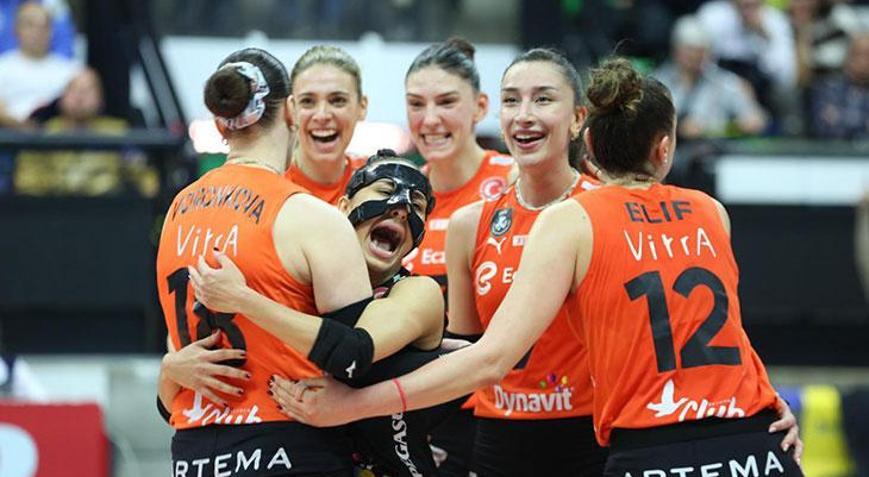 Eczacıbaşı Dynavit final bileti için sahaya çıkıyor