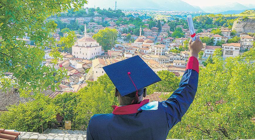 Sosyal medyada Karabük Üniversitesi tartışması Yabancı öğrenciler yine gündemde