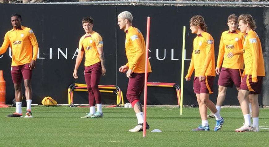 Galatasarayda Icardi, Torreira ve Muslera, Antalya kampına katıldı