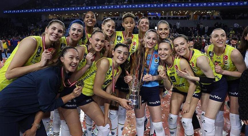 Fenerbahçeli yıldız Magdalena Stysiak transferi açıkladı